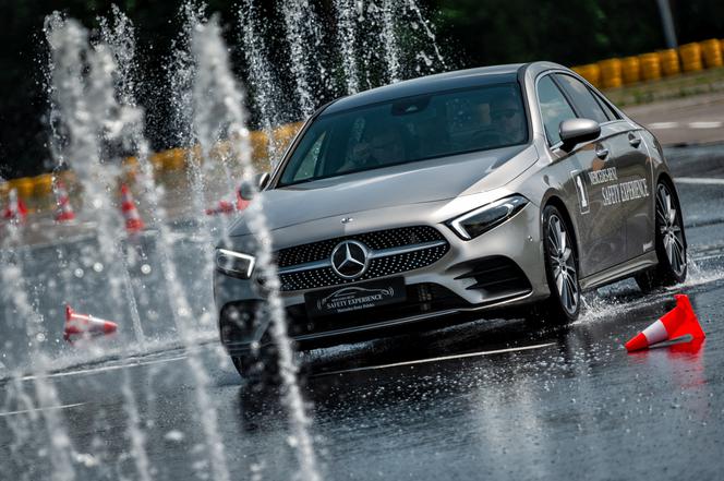 Mercedes-Benz Safety Experience 2019