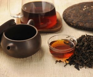 Odchudza i przyspiesza metabolizm. Smocza herbata z PRL wraca na salony 