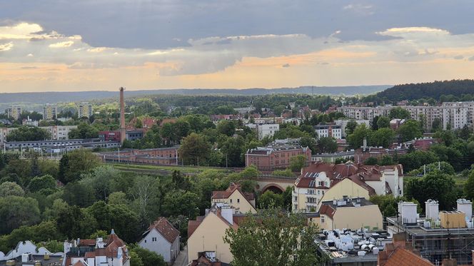 Olsztyn z lotu ptaka. Tak wygląda miasto z wieży ratuszowej