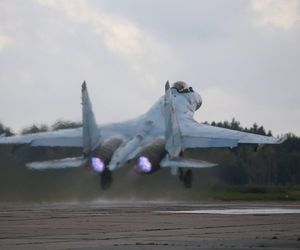 Samolot Su-27