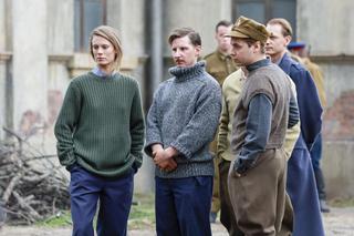 Julia Pietrucha zasłynęła podwójną rolą w serialu Na Wspólnej. Po dziesięciu latach wraca na plan filmowy. Tak zmieniała się aktorka