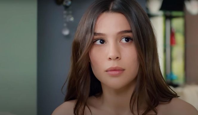 Zeynep przymierzy suknię ślubną, a Ege oszaleje na jej widok.