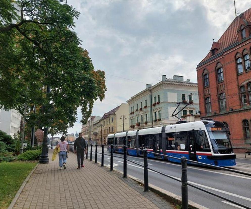 Mało nas, coraz mniej. W Kujawsko-Pomorskiem tylko w ciągu roku ubyło tyle osób, ile mieszka w Brodnicy. Najszybciej znikają bydgoszczanie
