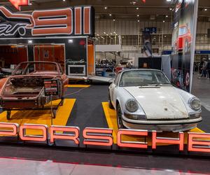  Czerwone ferrari warte 2,5 miliona euro w Poznaniu.