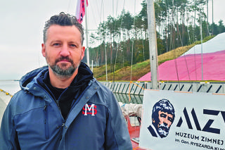 Jacht Kuklińskiego. W honorowym rejsie przez kanał Mierzei Wiślanej