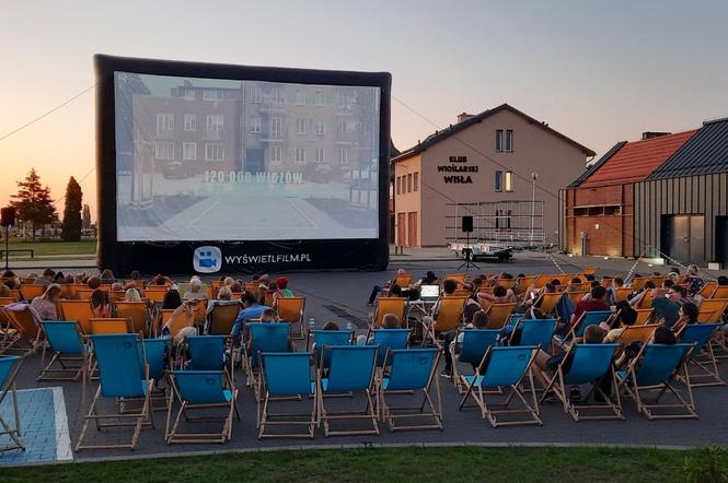 Seans na świeżym powietrzu już w piątek! Trwa Kino Letnie w Marinie