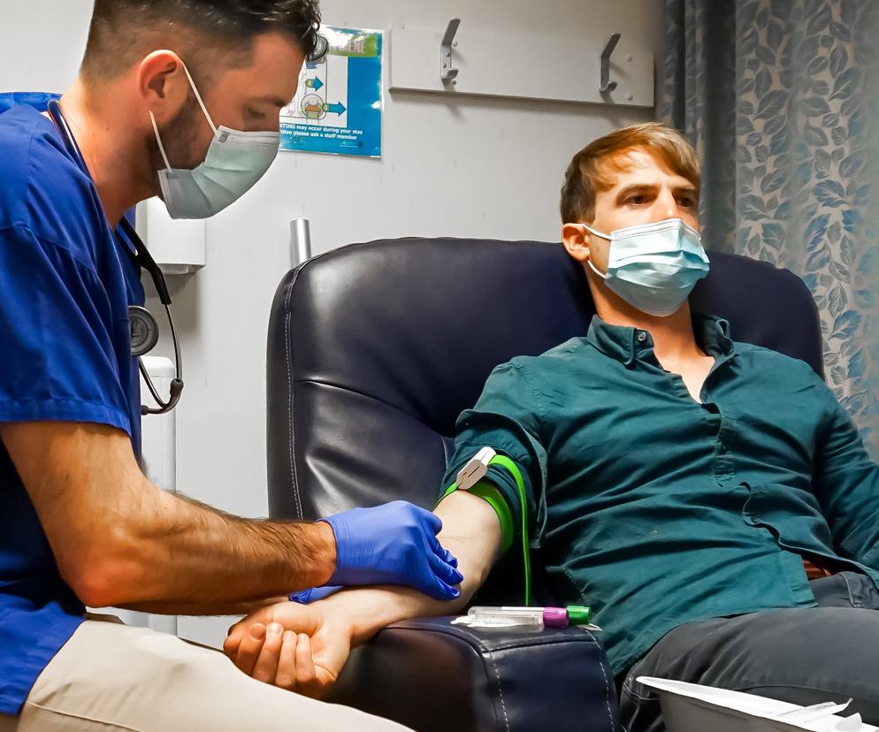 Oddajesz krew? Mamy dobre wieści: dostaniesz więcej urlopu