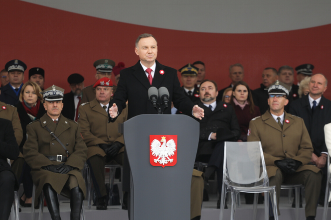 Święto Niepodległości. Uroczystości na pl. Piłsudskiego. Przemówienie prezydenta 
