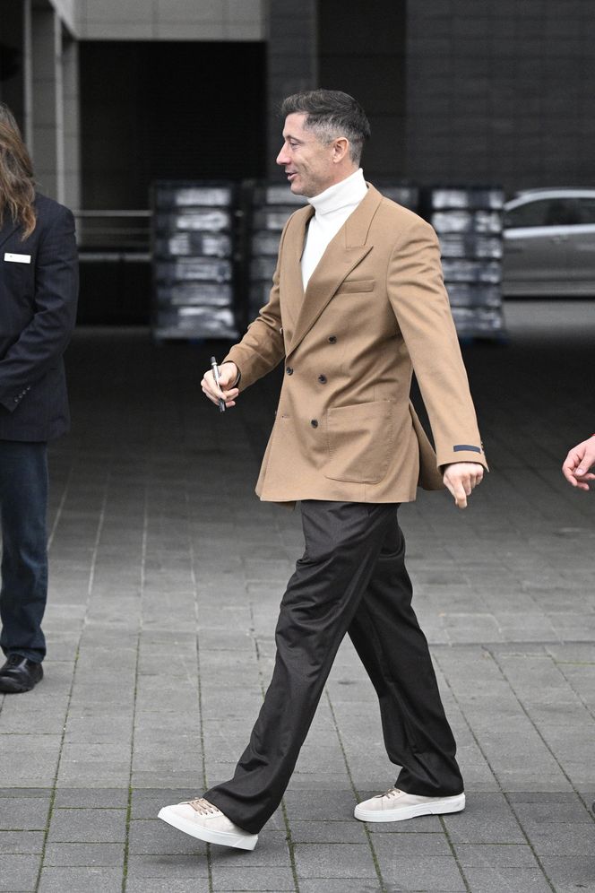 Robert Lewandowski z zegarkiem wartym kawalerkę przyjechał na kadrę! Na ręce miał prawdziwą fortunę