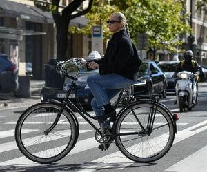 Katarzyna Warnke na giga obcasach łamie przepisy