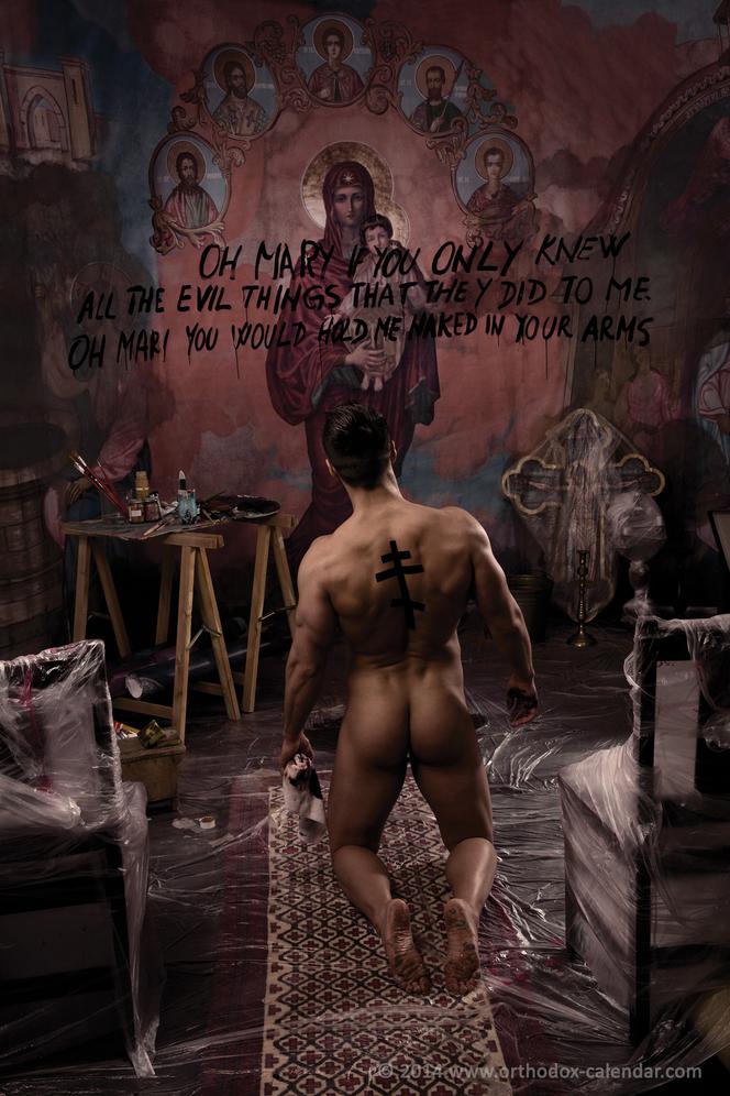 Kalendarz prawosławny 2015 [GALERIA]. Nadzy mężczyźni w cerkwi