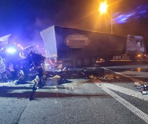 Śmiertelny wypadek na A1 pod Łodzią. Ciężarówka zderzyła się z samochodem dostawczym.
