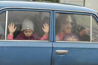 Porywali i wywozili dzieci z Ukrainy. Teraz reklamują ich adopcję w Rosji!
