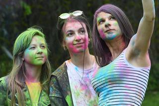 Lublin „wybuchł” kolorami. Holi Festival nad Zalewem Zemborzyckim