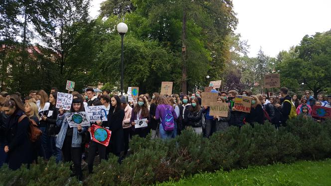 Młodzieżowy Strajk Klimatyczny w Nowym Sączu