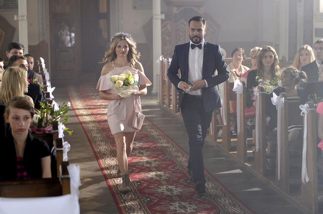 Blondynka 5 sezon.Sylwia (Natalia Rybicka), Marcin (Michał Lesień)