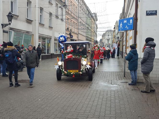 Ekstremalne Mikołajki z NGO w Lesznie przyciagnęły tłumy mieszkańców