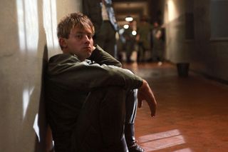 Quiz. Czy rozpoznasz kultowe polskie filmy z lat 90. tylko po jednym kadrze? Sprawdź się!