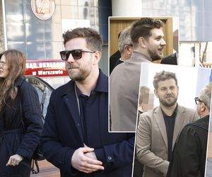 Królikowski rozwodzi się z uśmiechem. Chciał powołać kolejnego świadka. Co na to sąd?