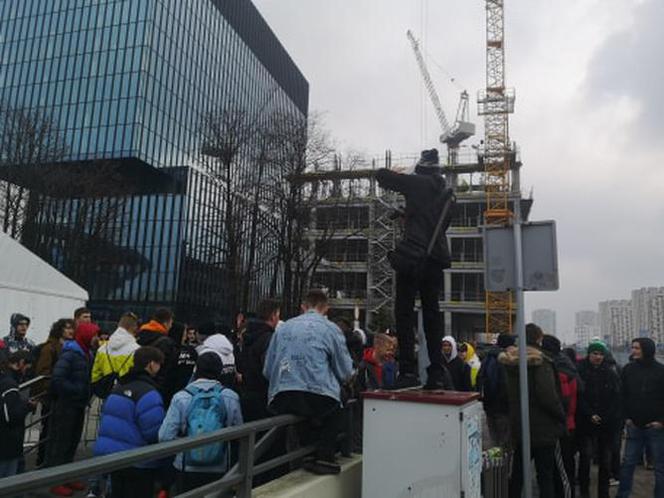 IEM 2020 Katowcie. SETKI osób pod Spodkiem! PROTEST przeciwko decyzji wojewody!