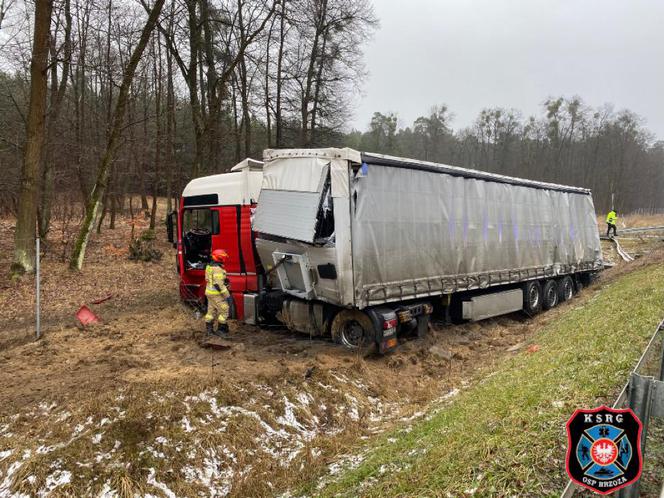 Wypadek na DK 25 pod Bydgoszczy! Kilka osób rannych, w tym dziecko [ZDJĘCIA]