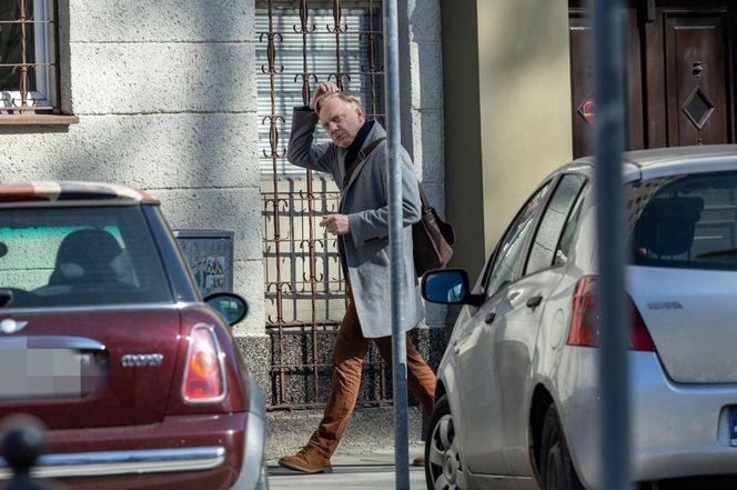 Arkadiusz Janiczek wychyla małpkę w samo południe