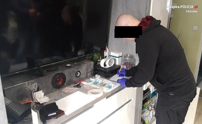 Kserowali banknoty i płacili nimi za zakupy. Rodzina z Chorzowa otworzyła własną fabrykę pieniędzy