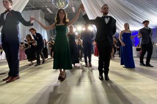 Studniówka 2024 w Lotniku. Tak bawili się uczniowie IV LO w Zielonej Górze	