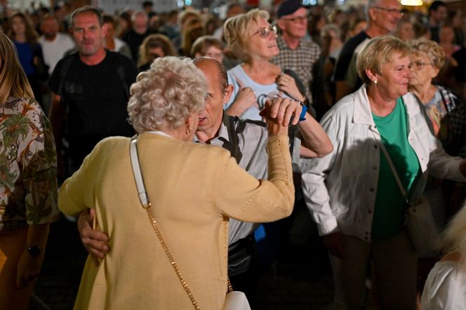 Gorące rytmy na zakończenie lata. Karnawałowy finał "Roztańczonego Wyspiańskiego" w Katowicach