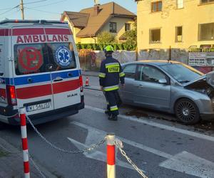 Piastów. Pijany kierowca skasował cztery samochody! Mężczyzna został zabrany do szpitala na badania