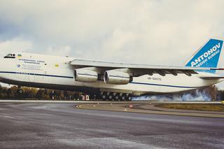 Antonow An-124 Rusłan na lotnisku w Pyrzowicach