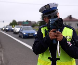 Będzie więcej policji na ulicach. Warszawa przekaże kolejne środki na dodatkowe patrole 