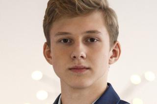 Pierwsza Miłość: serialowy Tomek dorastał na oczach widzów! Tak zmienił się Oskar Wojciechowski. Dziś to już dorosły mężczyzna!