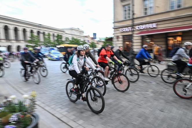 Rowerowa Masa Krytyczna na ulicach Warszawy