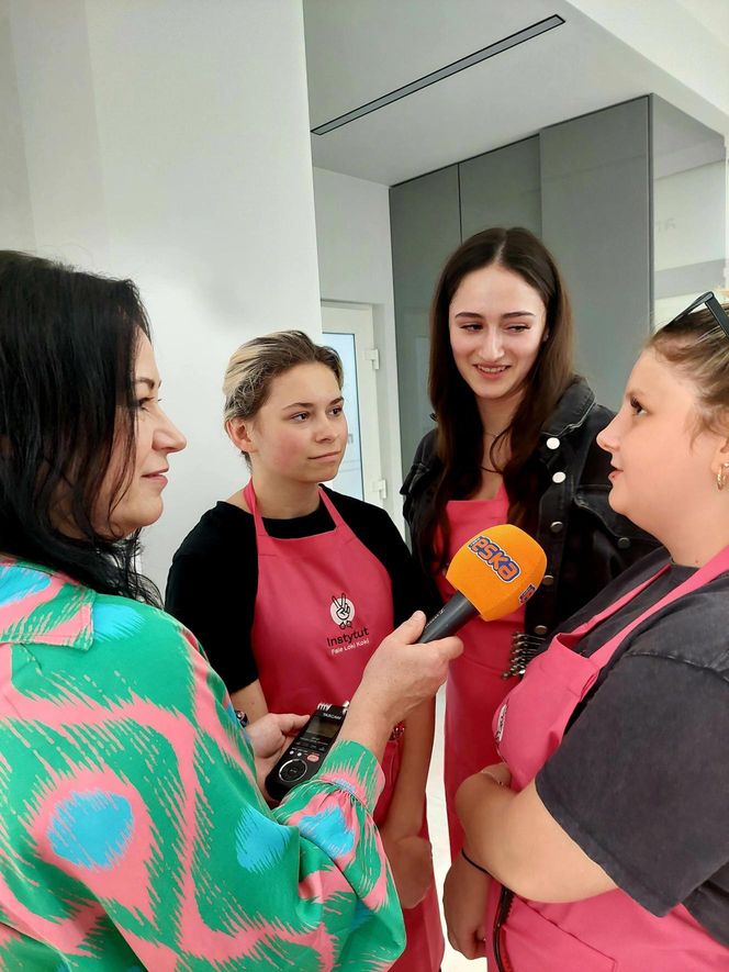 Przez pięć dni uczą się od mistrzów fryzjerstwa, poznają Bydgoszcz i własne możliwości. Trwa Camp Fryzjerski dla młodzieży z domów dziecka