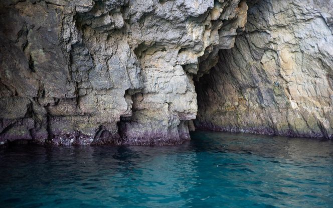 Jaskinia Niebieska - Blue Grotto