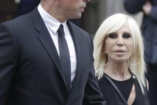 Penelope Cruz jako Donatella Versace