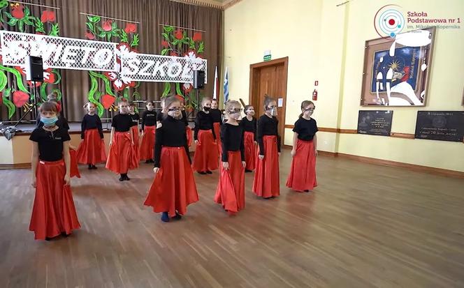 Tak iławska SP1 obchopdziła urodziny Kopernika i święto szkoły w okresie pandemii covid-19