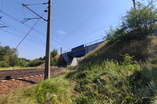 Tajemnicze samobójstwo w Małej Nieszawce. Mężczyzna skoczył z wiaduktu kolejowego