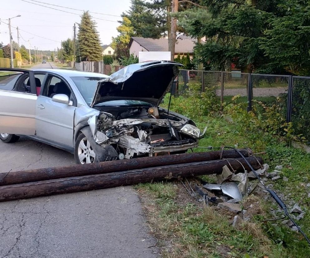 Pijana w ciąży rozbiła opla o słup telekomunikacyjny! Przewoziła dwuletnie dziecko