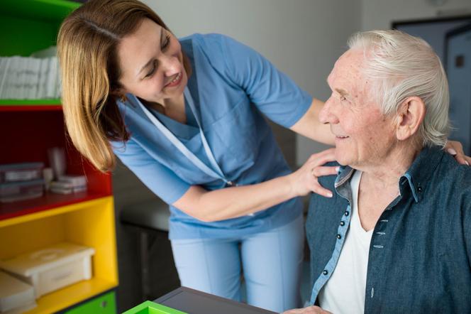 Lek na chorobę Parkinsona pomoże chorym na alzheimera? “Pomaga usunąć toksyczne gródki”