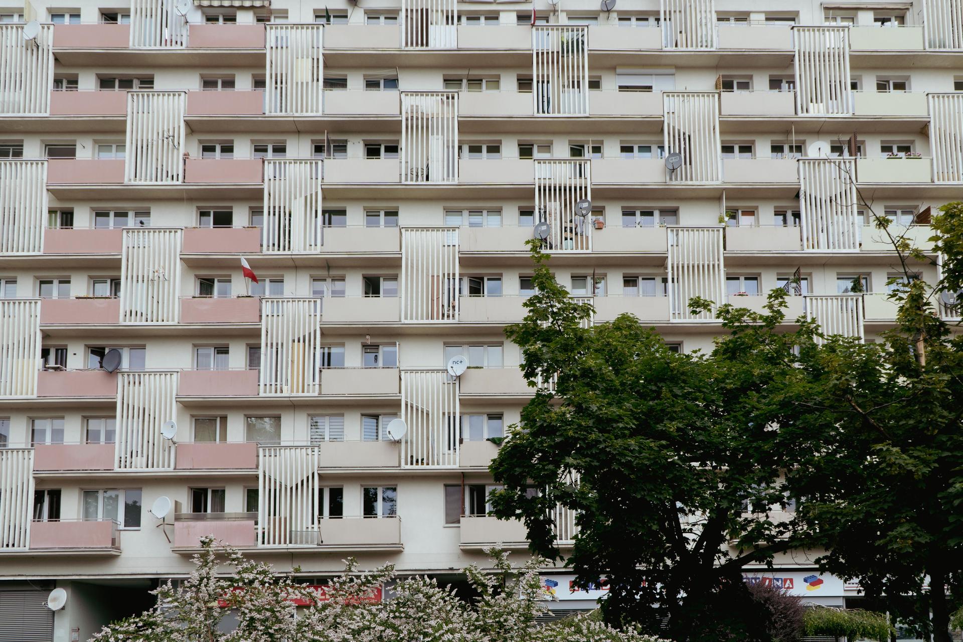 Blok "Akwarium" w Opolu - zdjęcia luksusowego budynku dla "grubych ryb"