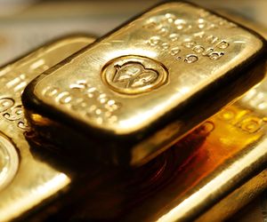 Pieniądze tracą, złoto bije rekordy, dolar szaleje. Jak zabezpieczyć majątek? Radzi ekspertka