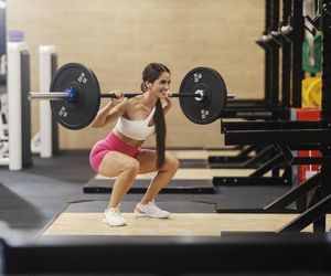 Podnoszenie ciężarów nie tylko dla mężczyzn. Sposób na zdrowie i smukłą sylwetkę