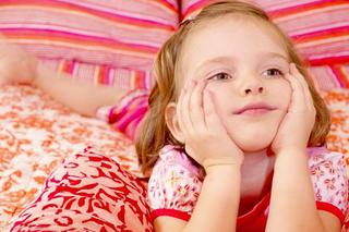 Natręctwa u dzieci: jak reagować. Czy to nerwica natręctw u dziecka?