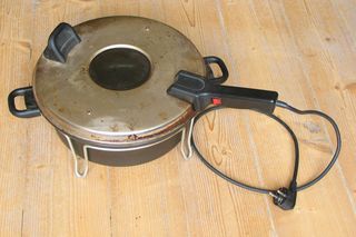 Te przedmioty w PRL-u miał w domu każdy. Dziś są warte fortunę. Sprawdź, czy nie masz na strychu 