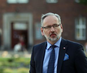 Adam Niedzielski przerwał milczenie po pobiciu. Dostałem cios w twarz Mówi, jak zachowali się sprawcy 