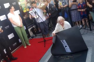 Łódź doceniła Bożenę Dykiel. Aktorka odsłoniła swoją gwiazdę na słynnej Alei Gwiazd [GALERIA] 