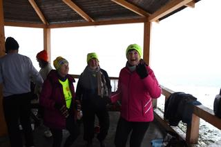 Morsy z Ćmińska rozpoczęły sezon od kąpieli w zalewie Umer