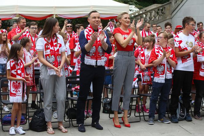 Para prezydencka ogląda mazc Polska - Senegal